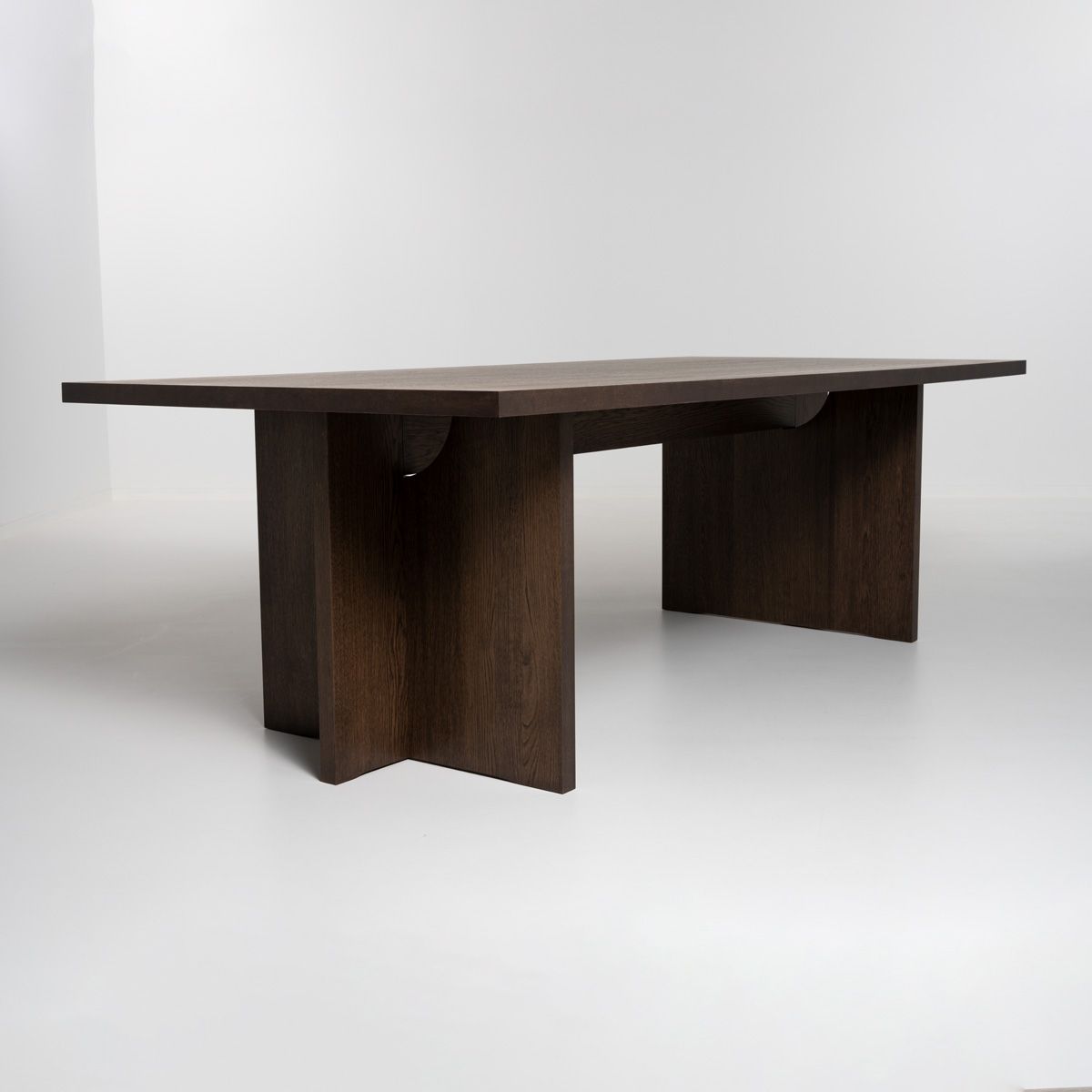 Mølen Spisebord Røkt Eik (235X110)